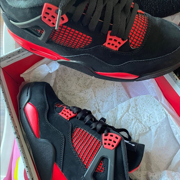 Jordan retro 4 Red thunder main image 5